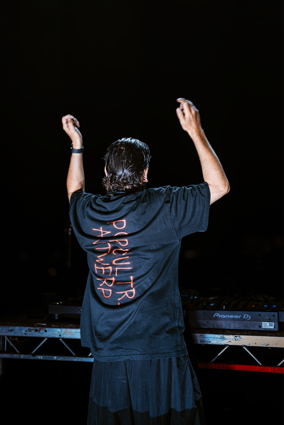 "Antwerp Spray" Tee