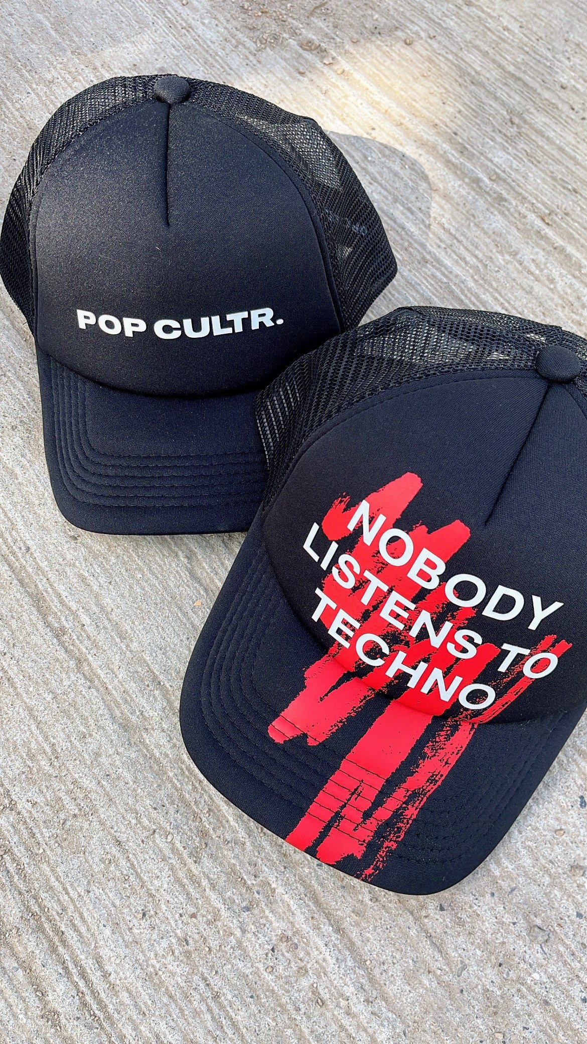 ‘’Nobody Listens To Techno’’ Mesh Cap